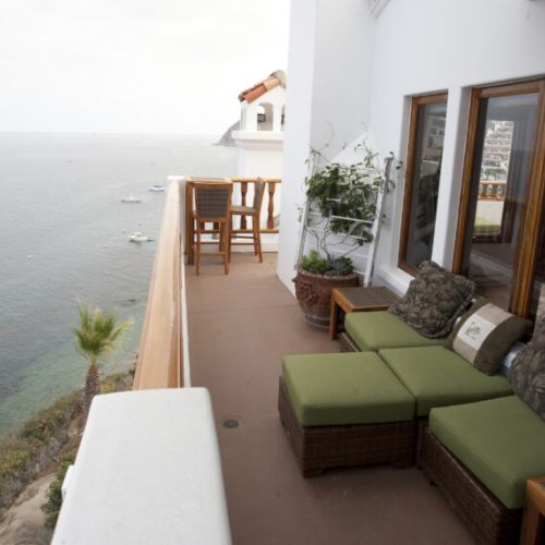 Wrap around balcony
