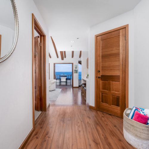 Front entry hallway